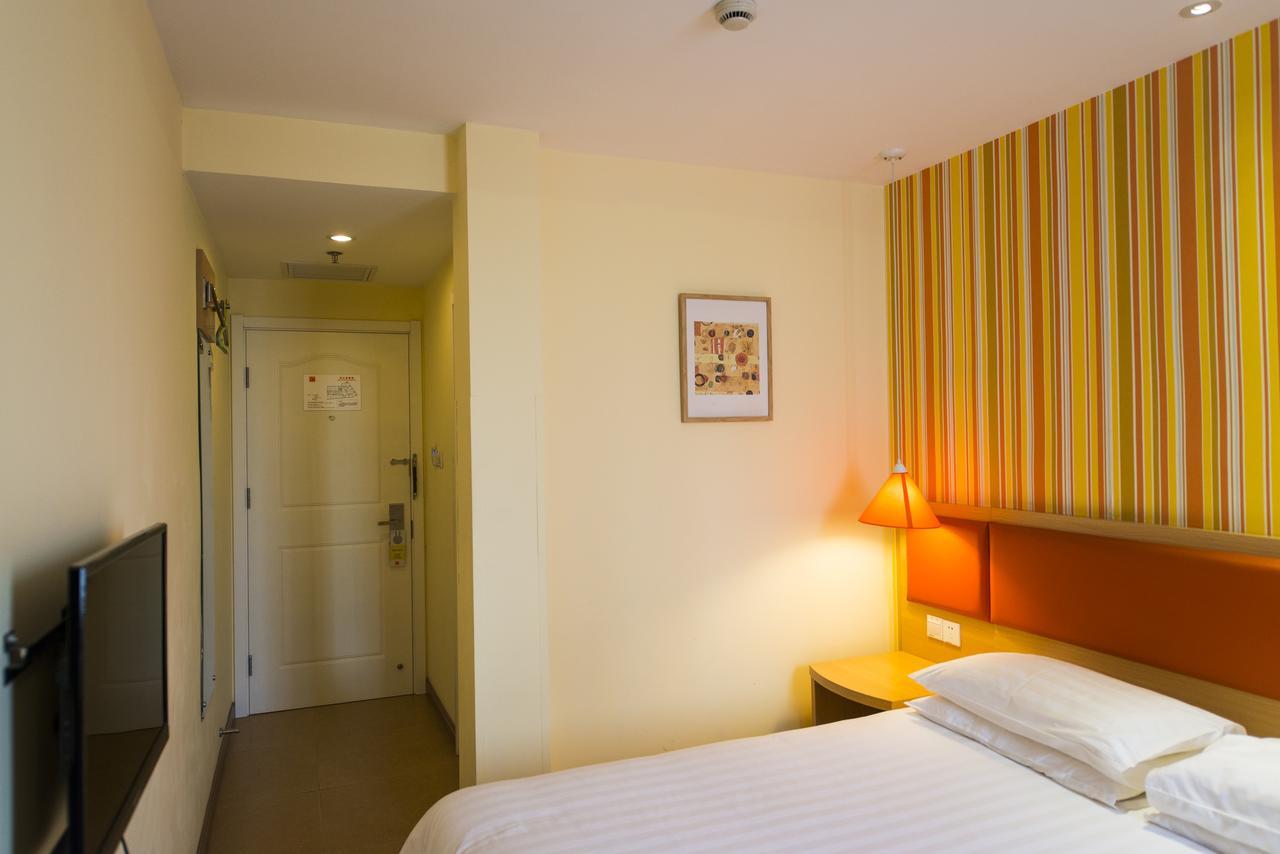 Home Inn Shanghai Lujiabang Road Metro Station Экстерьер фото